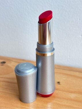 Covergirl  Incredifull LipColor #964 MAXIMUM RED(New/Vintage/RARE) See Photos